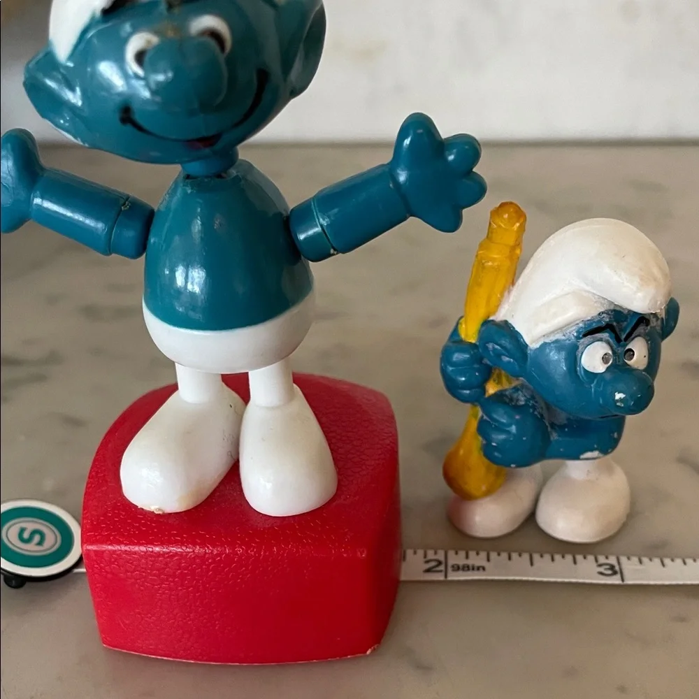 PEYO Smurfs Action Figures Vintage Set Push Puppet & Figure (2)